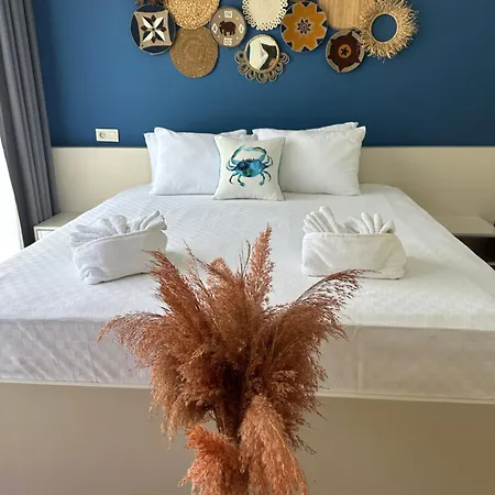 Mavi Yengec Butik * Çeşme