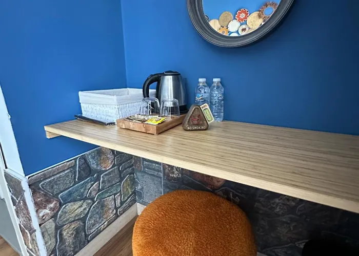 Mavi Yengec Butik Çeşme